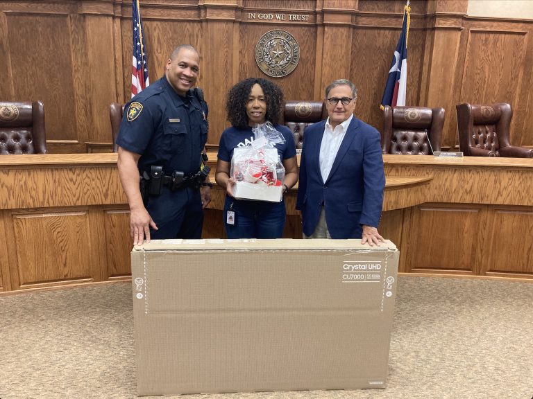 Two Smith County Employees Win Prizes After Successful Campaign